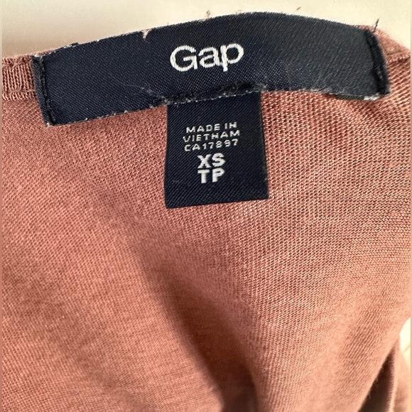 Dusty Rose Cowl Neck Gap 3/4 Length Long Sleeve Shirt - Picture 7 of 8